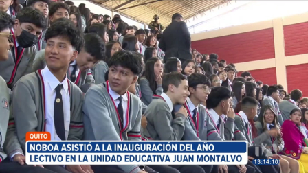 El presidente de la República asistió a la inauguración del año lectivo del régimen Sierra-Amazonía en la Unidad Educativa Juan Montalvo, en Quito.

Un reportaje de Daniela Valencia