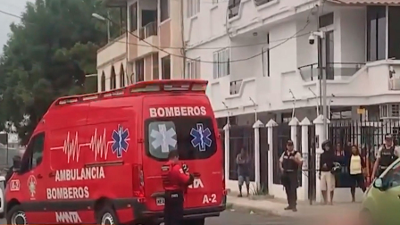 Una estudiante fue asesinada mientras ingresaba a una unidad educativa de Manta.