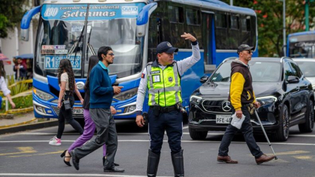 El pico y placa se aplica en Quito en dos horarios