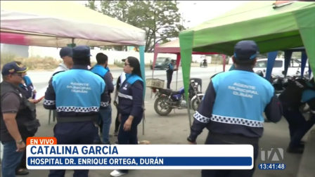 Un nuevo hallazgo de medicinas irregulares se registró en Guayas, esta vez afuera de un hospital público en Durán.

Un reportaje de Catalina García