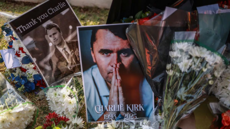 Charlie Kirk fue asesiando durante un evento en la Universidad Utah Valley.