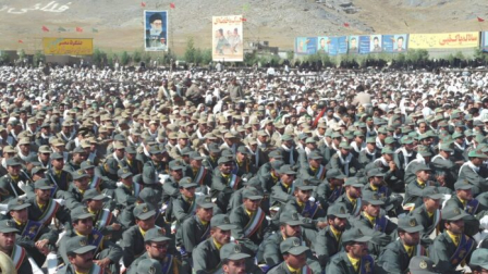 El Cuerpo de La Guardia Revolucionaria es una institución militar de Irán creada por el ayatolá Ruhollah Jomeini en 1979