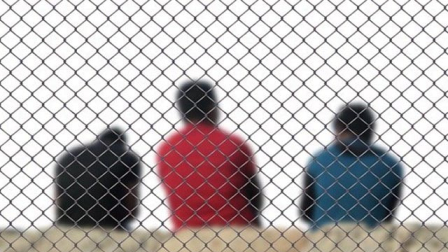 Durante el mandato de Trump se ha realizado redadas para detener migrantes y llevarlos a los centros del Servicio de Control de Inmigración y Aduanas