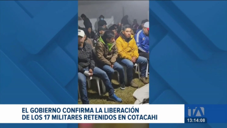 El ministro de Defensa, Gian Carlo Loffredo, confirmó la liberación de los 17 militares que habían sido secuestrados durante el ataque a un convoy humanitario el pasado fin de semana. Desde la Alcaldía de Cotacachi se informó que la entrega se realizó con la presencia de fiscales.

Un reportaje de Ericka Vera