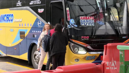 Usuarios de transporte interprovincial denuncian un incremento en las tarifas de varias rutas. El alza va de dos a cuatro dólares por pasaje. Desde la Agencia Nacional de Tránsito se informó que las operadoras no están autorizadas a modificar los precios.

Un reportaje de Stephany Paz