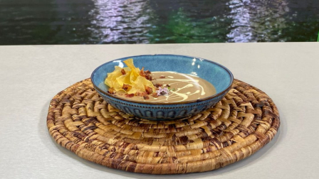 Este martes 7 de octubre del 2025 preparamos crema de hongos, junto al chef Felipe Campana.