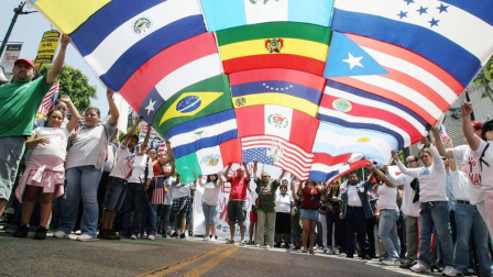 La cantidad de latinos en Estados Unidos ha aumentado, según censo.
