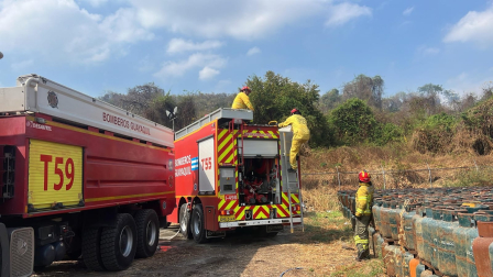 Fuerte olor a caucho y plástico quemado en el norte de Guayaquil