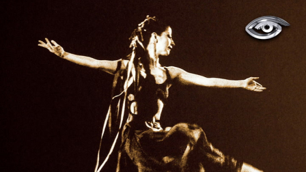 Pionera de la danza contemporánea en Ecuador, Susana Reyes ha dedicado más de cincuenta años al arte en movimiento. Junto a Moti Deren, convirtió la escena en su hogar y en una forma de vida. Les contamos su historia y pasión compartida.