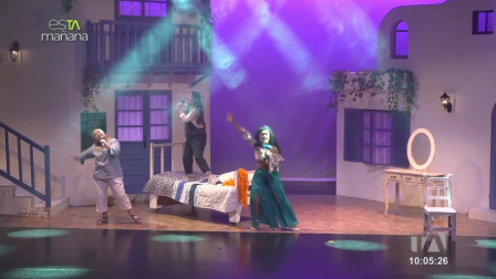El elenco de la obra trae toda la magia de ABBA al escenario, haciendo que el público disfrute de los grandes clásicos y se contagie del ritmo y la diversión de aquella época