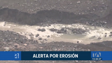 La erosión regresiva del río Coca se encuentra a solo 3,6 kilómetros de la central hidroeléctrica Coca Codo Sinclair. Expertos alertan sobre una amenaza latente y advierten que, de llegar a la planta, sería una catástrofe para el país.
Un reportaje de María Fernanda Utreras