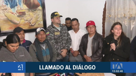 El Gobierno y las organizaciones indígenas de Imbabura se acusan mutuamente de incumplir los acuerdos previos, lo que impide poner fin al paro. Uno de los principales problemas es la falta de claridad sobre quiénes son los interlocutores del movimiento indígena.

Un reportaje de Belén Merizalde