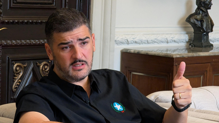 El alcalde de Guayaquil, Aquiles Álvarez, hablando durante una entrevista con EFE en Guayaquil (Ecuador).