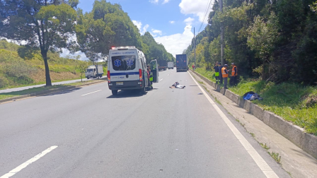El cuerpo de un hombre quedó tendido en sobre la calzada, en el sector de El Troje.