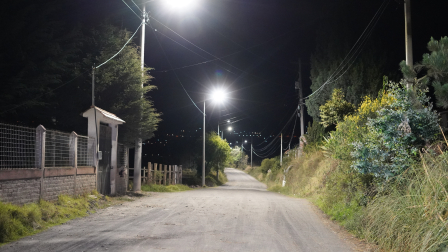 Las comunidades de Chimborazo, en la Sierra Centro, cuentan con nuevos servicios de alumbrado público.