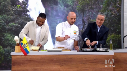 Desde el primer día hasta hoy, el chef Pipe Campana nos ha sorprendido con 100 recetas llenas de sabor, creatividad y buena energía. ¡Qué delicia celebrar contigo!