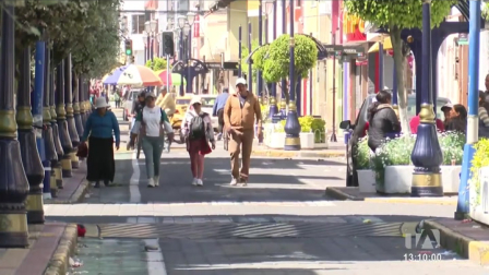 Brigadas del Ministerio de Desarrollo Humano recorrerán cuatro cantones de la provincia de Imbabura para identificar los comercios afectados por el paro. Estos negocios recibirán una transferencia de mil dólares, 72 horas después de ser registrados.

Un reportaje de Belén Merizalde