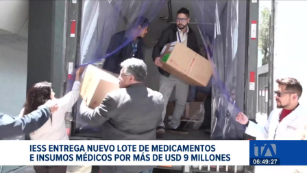 El Instituto Ecuatoriano de Seguridad Social entregó un nuevo lote de medicamentos e insumos tras una compra masiva. La dotación llegó al Hospital Quito Sur y al Centro de Diálisis La Mariscal, en la capital.

Un reportaje de Ismenia Solórzano