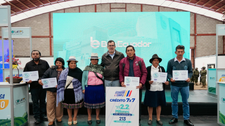 Productores recibieron créditos en Cuenca este miércoles 29 de octubre de 2025.