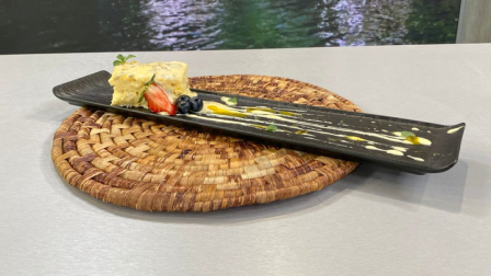 Este jueves 30 de octubre del 2025 preparamos carlota de maracuya, junto al chef Felipe Campana.