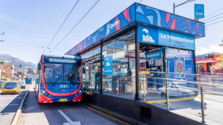 El transporte municipal de Quito operará en horarios especiales durante el feriado.