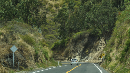 Las vías en el país se encuentran habilitadas en el inicio del feriado.