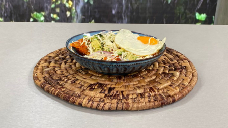 Este miércoles 5 de noviembre del 2025 preparamos chilaquiles, junto al chef Felipe Campana.