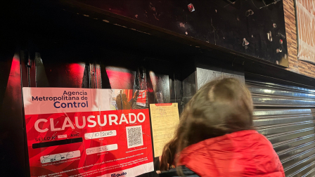 Los Agentes de Control clausuraron locales en Quito en el feriado.