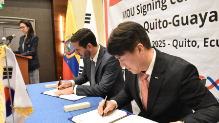 Ecuador y Corea del Sur firmaron un acuerdo para el desarollo de la vía Quito - Guayaquil