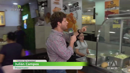 Julián Campos fue a confirmar si ‘el café de pepe’, de verdad,  tiene los mejores sanduches de chancho de la ‘perla del Pacífico’.