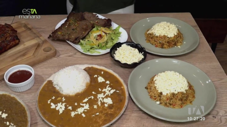 Julián Campos visitó el local de Acela Cabrera, una emprendedora que empezó con unas pocas libras de arroz y hoy,  cuenta con dos restaurantes con lo mejor de la comida de casa.