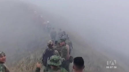 Un niño de 11 años, reportado como desaparecido, fue encontrado con vida en el cerro Puñay, en el cantón Chunchi, provincia de Chimborazo. El hallazgo se logró tras una intensa búsqueda realizada por autoridades y equipos de rescate.

Un reportaje de Mercedes Chávez