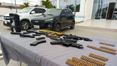Parte del armamento encontrado en los operativos de seguridad en Manabí