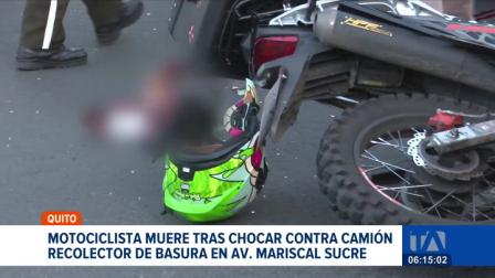 En el sector de La Biloxi, en el sur occidente de Quito, un motociclista falleció tras impactarse contra un vehículo recolector de basura que cumplía su ruta operativa. El conductor del camión fue detenido de forma preventiva mientras avanzan las investigaciones.

Un reportaje de Gustavo Jaramillo