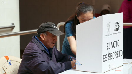 Las personas con discapacidad y adultos mayores ejercieron su derecho al voto en sus hogares el viernes 13 de noviembre del 2025.
