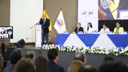 Autoridades del CNE inauguraron el voto en el exterior la tarde de este sábado 15 de noviembre del 2025.