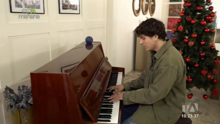 El cantautor ecuatoriano Di Capo nos cuenta todo sobre su carrera musical, su paso por la TV y cómo prepara varias canciones próximas a lanzarse.