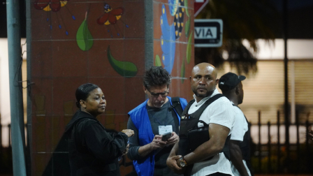 Familiares de los cuatro niños de Las Malvinas, participan en una diligencia de reconstrucción de los hechos.