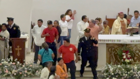 zozobra por ataque frente a Iglesia en Puerto Bolívar, en Machala.