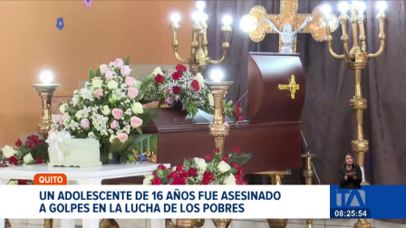 Un joven fue asesinado después de salir de clases en el sector de La Lucha de los Pobres, en el sur de Quito. Según la información preliminar, el adolescente de 16 años fue atacado por varios hombres. Su familia pide justicia para evitar que el caso quede en la impunidad.

Un reportaje de Gustavo Jaramillo