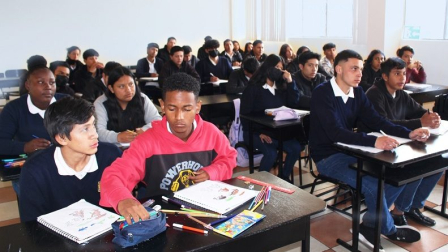 Inscripciones a programa de bachillerato acelerado en Quito