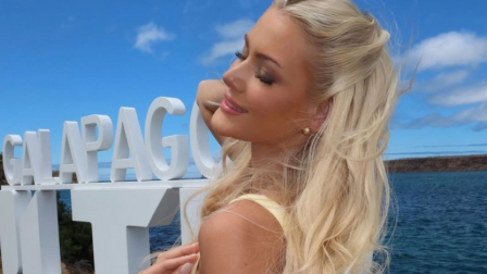 La Ex Miss Universo, Victoria Kjaer, durante su primera visita a las Islas Galápagos, en Ecuador, en julio del 2025.