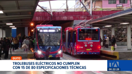 La Contraloría General del Estado identificó fallas de control y planificación en la adquisición de los 60 trolebuses eléctricos para Quito. Además, determinó indicios de responsabilidad penal por presunto peculado.

Un reportaje de Stephany Paz