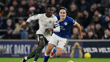 Moisés Caicedo fue el capitán del Chelsea, en el partido de los cuartos de final de la Carabao Cup ante Cardiff. Los 'blues' se impusieron por 3-1.