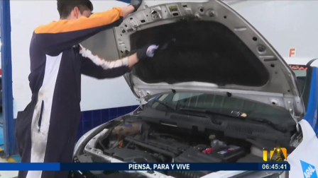 Antes de salir de casa, hay una decisión que puede marcar la diferencia entre llegar seguro o no a su destino. Se trata de la revisión preventiva del vehículo.

Un reportaje de Mishell Villacís