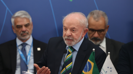El presidente de Brasil, Luiz Inácio Lula da Silva, habla durante la LXVII Reunión Ordinaria del Consejo del Mercado Común del Sur (Mercosur), el 20 de diciembre de 2025.