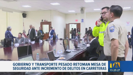 La mesa de seguridad entre el transporte pesado y el Gobierno se retoma tras el incremento de robos y secuestros en las carreteras del país. Allí se anunció el aumento de la flota para patrullajes.

Un reportaje de Lucía Clavijo