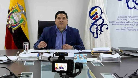 El expresidente del Consejo de Participación Ciudadana y Control Social, Alembert Vera, pidió que le restituyan sus derechos políticos.