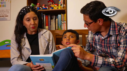 Para algunas familias ecuatorianas, el futuro de sus hijos se mide en plazos y costos que parecen inalcanzables. Cada día es una carrera silenciosa por acceder a tratamientos que podrían cambiar vidas.  Las historias de Emmanuel y Rafaella, y la determinación de dos familias que siguen luchando.