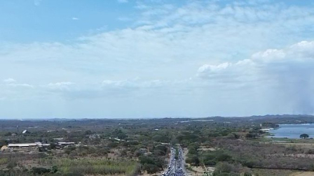 Hubo una gran cantidad de personas que se movilizaron hacia las playas de Ecuador. Se registró mucho tráfico y elevadas temperaturas.